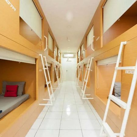 Reddoorz Hostel Near Taman Puring جاكرتا المظهر الخارجي الصورة