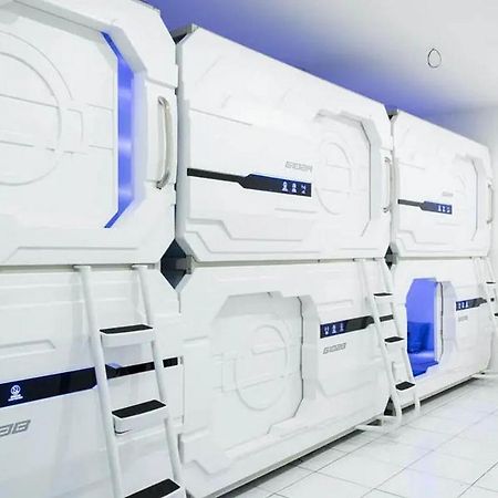 Reddoorz Hostel Near Taman Puring جاكرتا المظهر الخارجي الصورة
