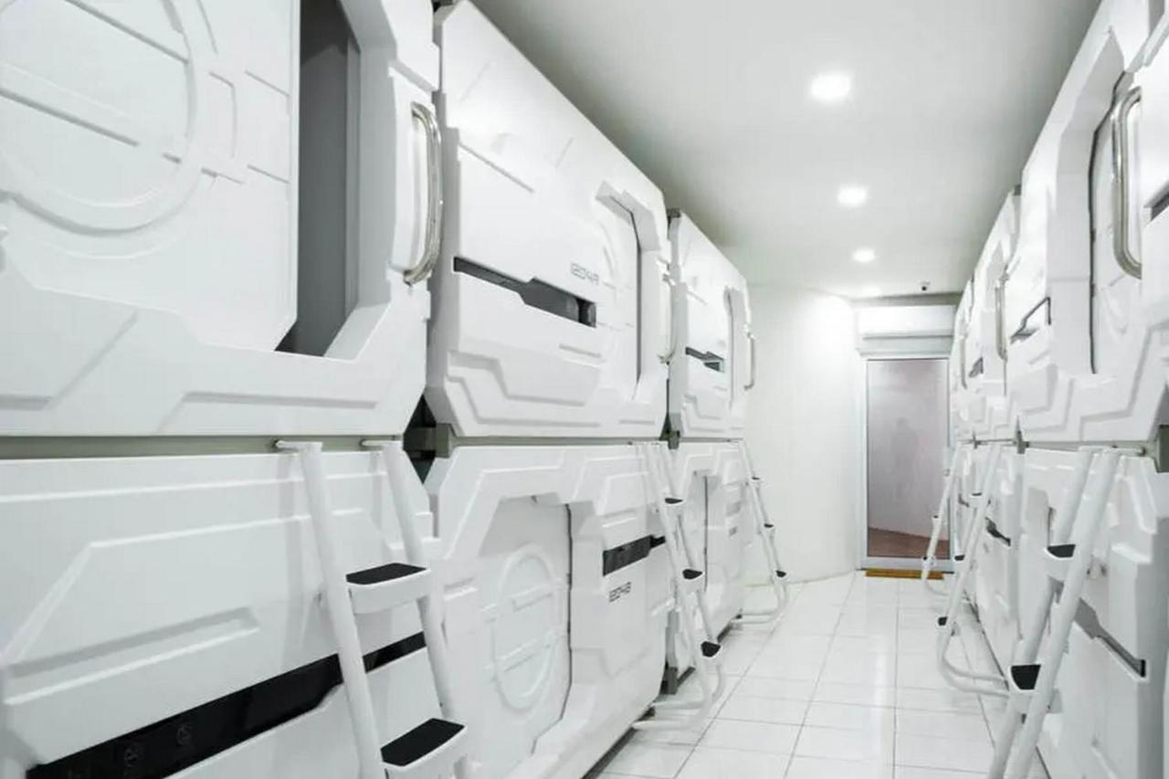 Reddoorz Hostel Near Taman Puring جاكرتا المظهر الخارجي الصورة
