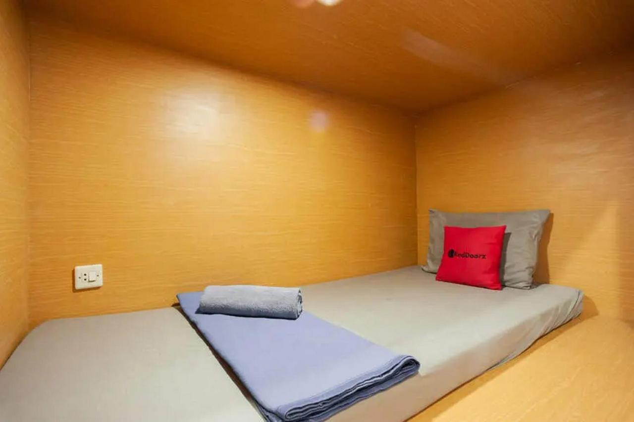 Reddoorz Hostel Near Taman Puring جاكرتا المظهر الخارجي الصورة