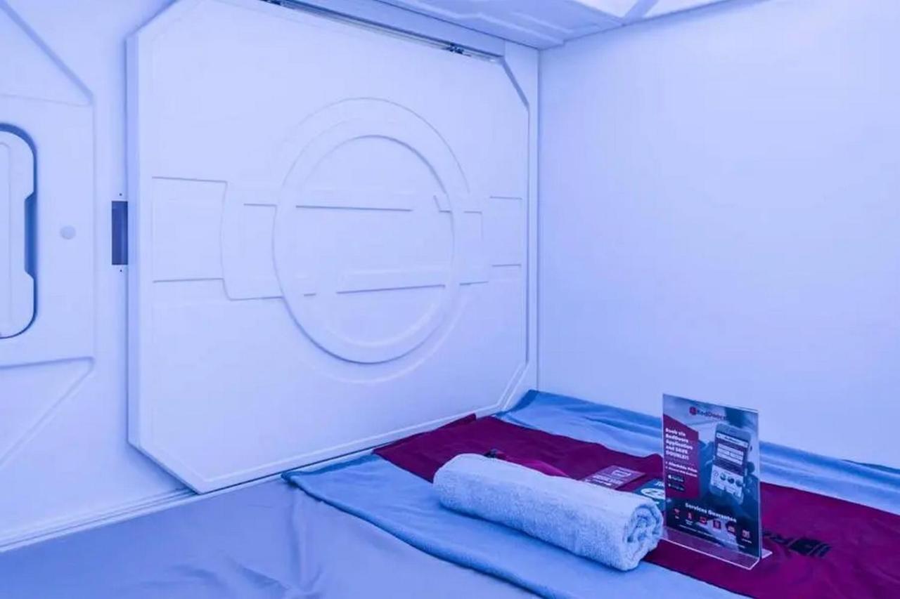 Reddoorz Hostel Near Taman Puring جاكرتا المظهر الخارجي الصورة