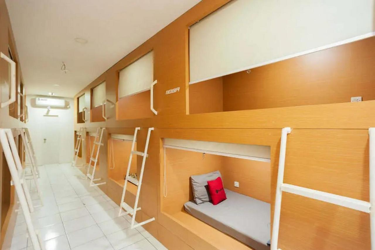 Reddoorz Hostel Near Taman Puring جاكرتا المظهر الخارجي الصورة